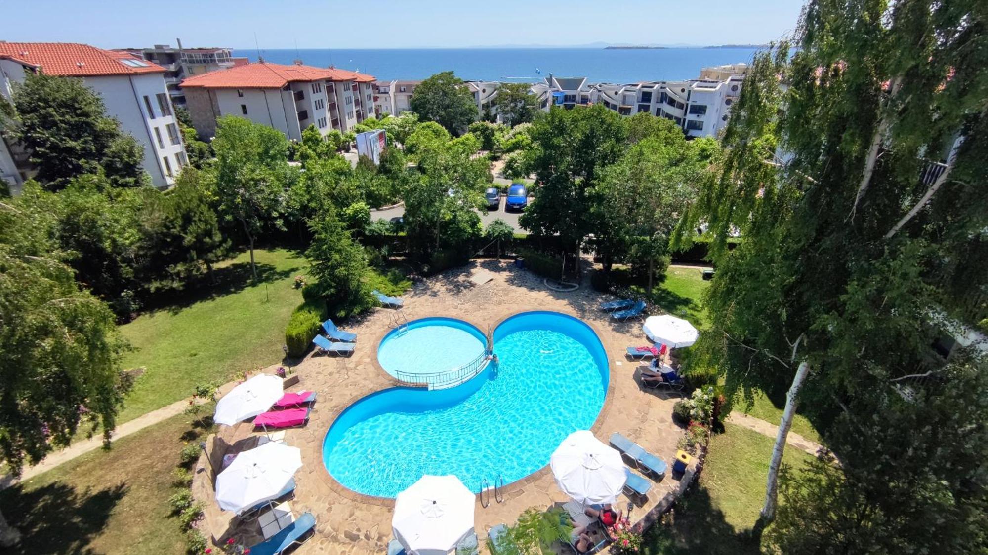 Marina Delfin Apartments - Top Location & Pet Friendly Sveti Vlas Exterior photo